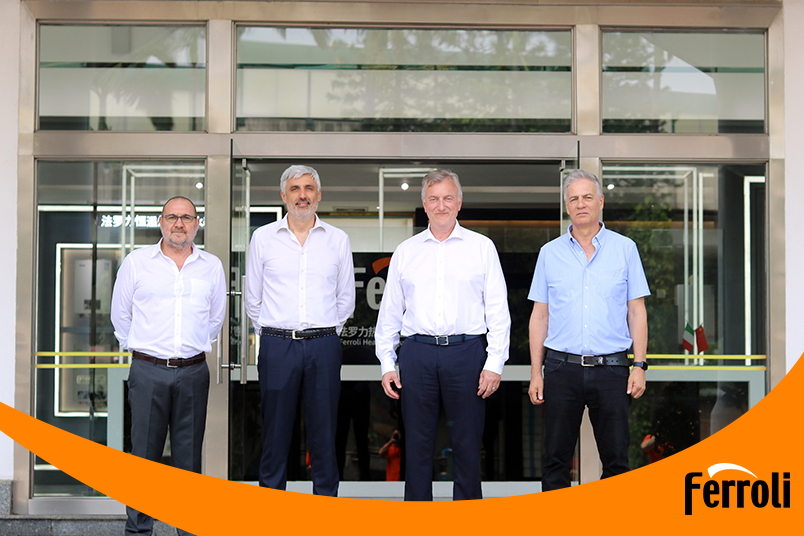 122cc太阳成集团CEO一行到访中国公司